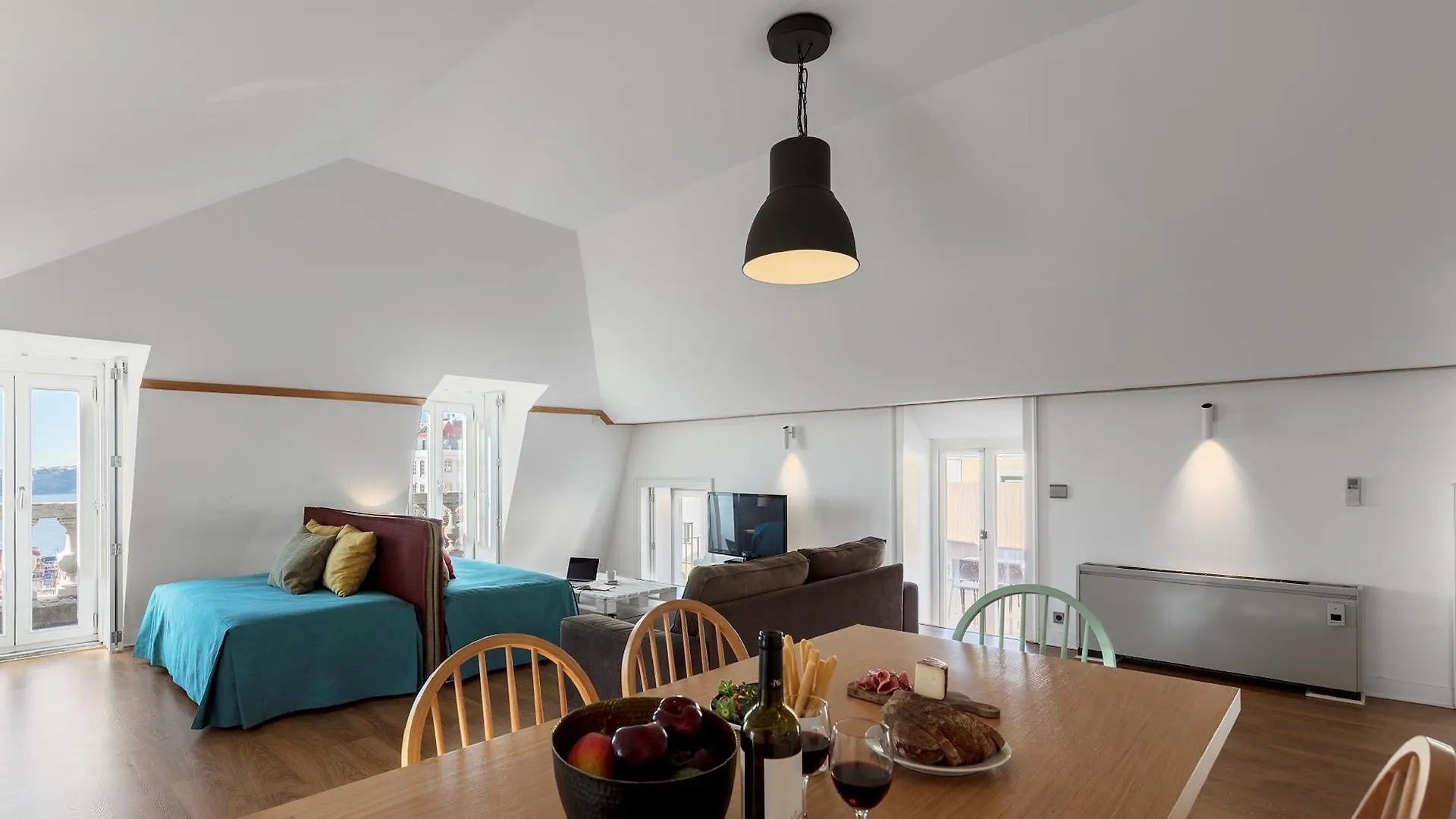 Palacio Camoes - Lisbon Serviced Apartments