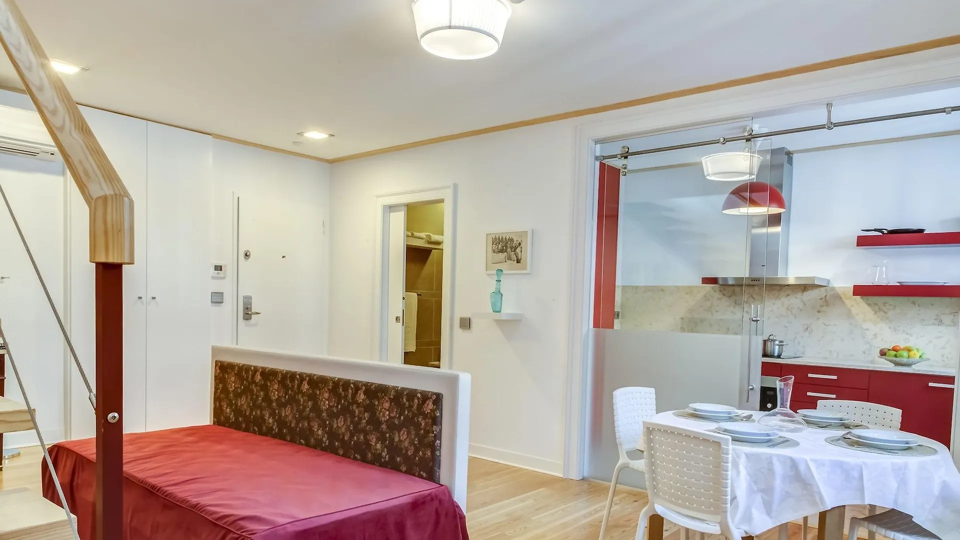 Palacio Camoes - Lisbon Serviced Apartments