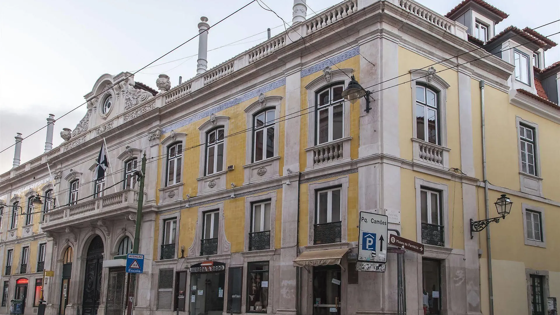 Palácio Camões - Lisbon Serviced Apartments 0*,